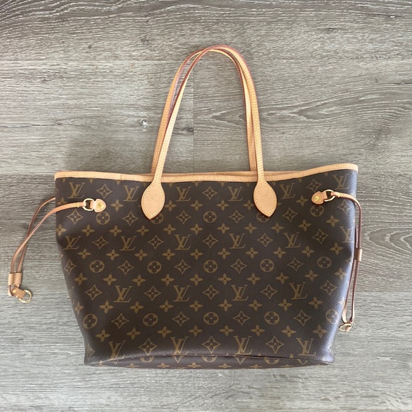 Authentic Louis Vuitton Neverfull MM monogram with pink interior - Picture 2 of 15